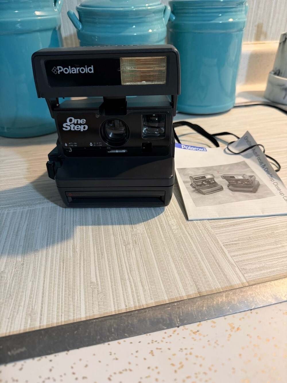 Polaroid One Step 600 Instant Film Camera Black